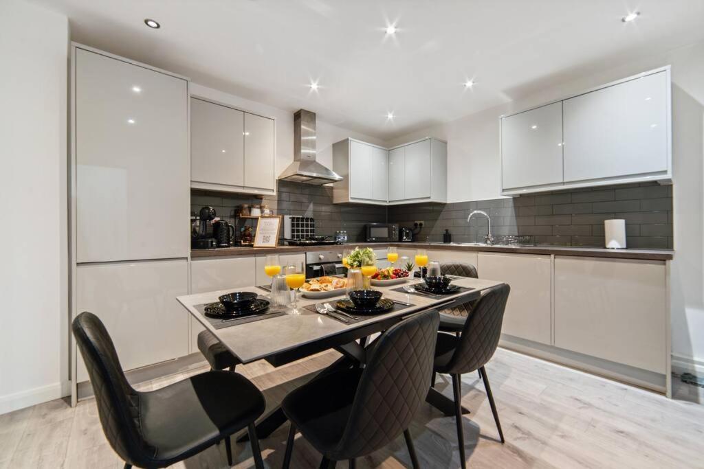 Urban Comfort Getaway- Leicester City Centre Экстерьер фото