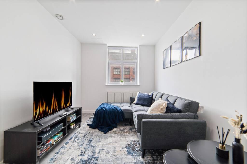 Urban Comfort Getaway- Leicester City Centre Экстерьер фото