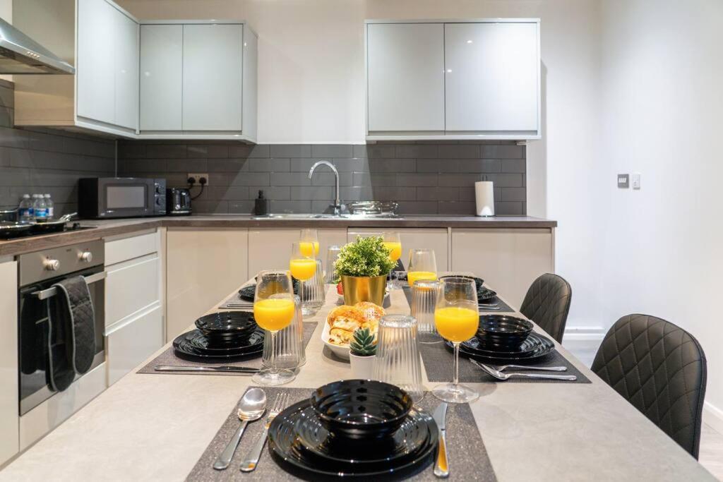 Urban Comfort Getaway- Leicester City Centre Экстерьер фото